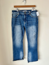 Load image into Gallery viewer, Kancan Denim Size 11/12 (31)
