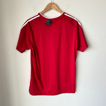 Load image into Gallery viewer, Adidas Athletic Top Size Extra Large
