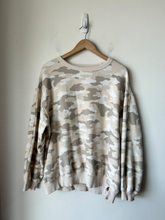 Load image into Gallery viewer, Aerie Sweatshirt Size Small
