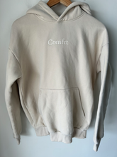 Load image into Gallery viewer, Comfrt Sweatshirt Size Small
