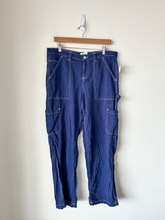Load image into Gallery viewer, Garage Pants Size 11/12 (31)
