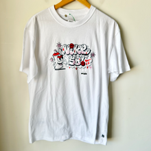 Load image into Gallery viewer, Nike T-shirt Size Small
