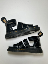 Load image into Gallery viewer, Dr Martens Sandals Womens 8
