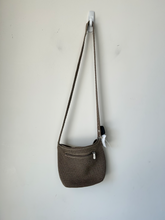 Load image into Gallery viewer, Sak Purse
