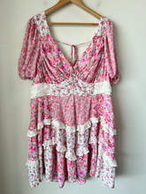 Load image into Gallery viewer, Arula Dress Size Extra Large
