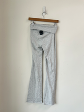 Load image into Gallery viewer, Skims Athletic Pants Size Extra Small
