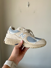 Load image into Gallery viewer, New Balance Womens Athletic Shoes Womens 5
