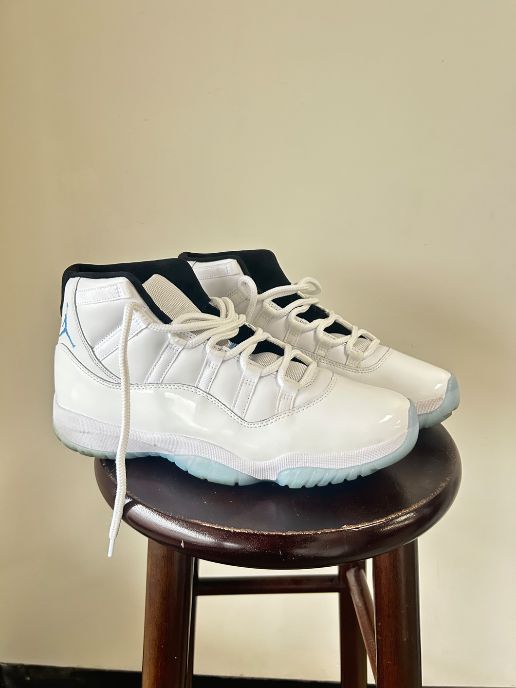 Air Jordan Mens Athletic Shoes Mens 11