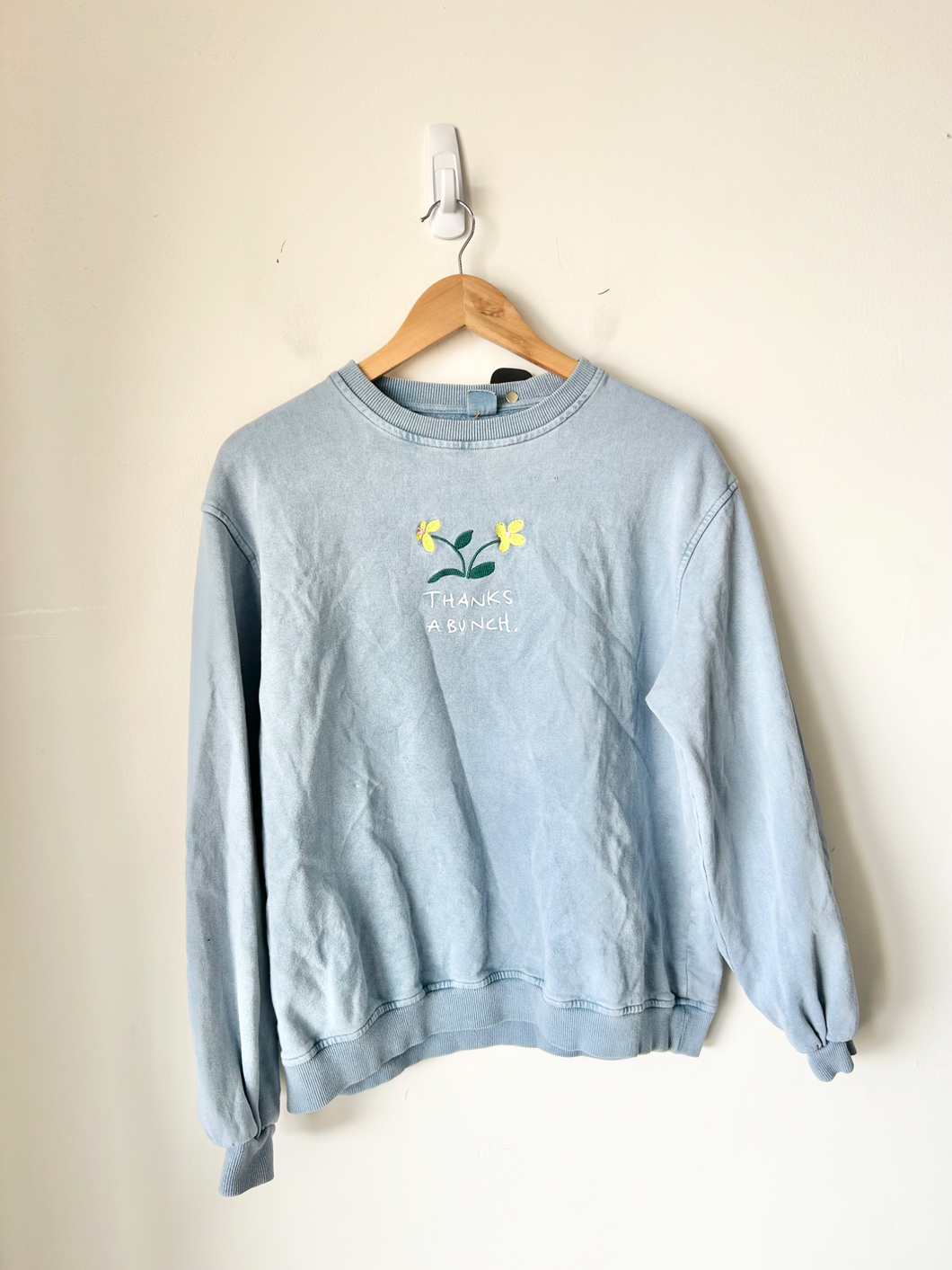Urban Outfitters ( U ) Sweatshirt Size Small