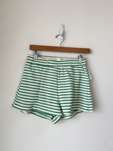 Load image into Gallery viewer, Misguided Shorts Size Medium
