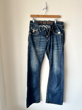 Load image into Gallery viewer, Rock Revival Denim Size 33
