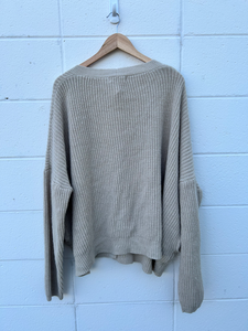 Listicle Sweater Size Medium