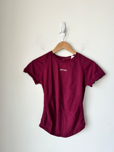 Load image into Gallery viewer, Athletic Top Size Extra Large
