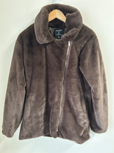 Load image into Gallery viewer, Heavy Outerwear Size Medium
