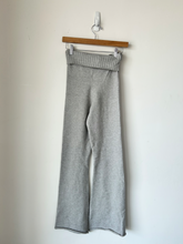 Load image into Gallery viewer, White Fox Pants Size Extra Small
