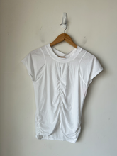 Load image into Gallery viewer, Free People Movement Athletic Top Size Extra Large
