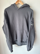 Load image into Gallery viewer, Comfrt Sweatshirt Size Large
