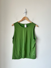 Load image into Gallery viewer, Athleta Athletic Top Size Extra Large
