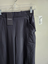 Load image into Gallery viewer, Fabletics Athletic Pants Extra Extra Small
