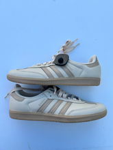 Load image into Gallery viewer, Adidas Casual Shoes Mens 10.5
