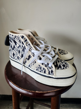 Load image into Gallery viewer, Adidas Casual Shoes Womens 10
