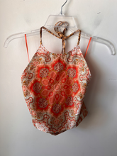 Load image into Gallery viewer, House Of Harlow Tank Top Size Small
