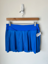 Load image into Gallery viewer, Lululemon Athletic Shorts Size Medium/6

