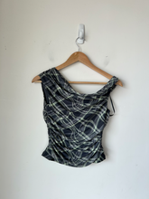 Load image into Gallery viewer, Princess Polly Tank Top Size Large
