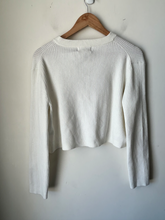 Load image into Gallery viewer, Jessica Simpson Sweater Size Large
