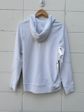 Load image into Gallery viewer, Lulu Lemon Sweatshirt Size Medium
