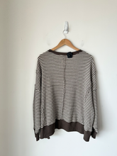 Load image into Gallery viewer, American Eagle Long Sleeve Top Size Small
