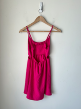 Load image into Gallery viewer, Originality Dress Size Extra Small
