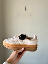 Load image into Gallery viewer, Adidas Casual Shoes Womens 5
