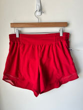 Load image into Gallery viewer, Lulu Lemon Athletic Shorts Size 7/8
