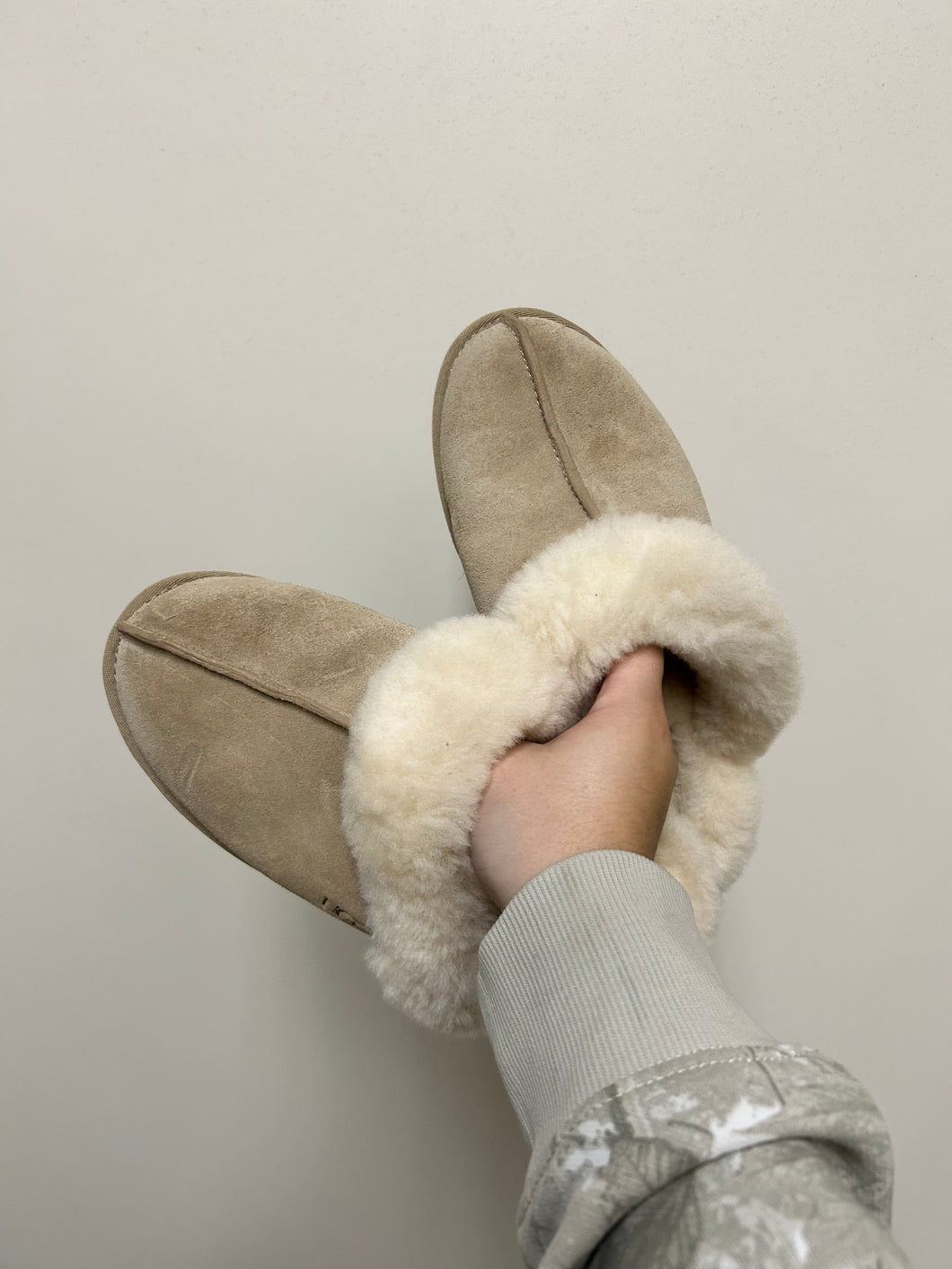 Uggs Slippers size 7