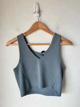 Load image into Gallery viewer, Lululemon Athletic Top Size Small

