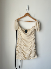 Load image into Gallery viewer, Pretty Little Thing Dress Size Medium
