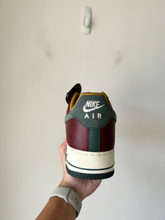 Load image into Gallery viewer, Nike Casual Shoes Mens 12
