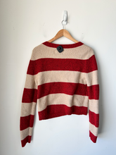 Load image into Gallery viewer, American Eagle Sweater Size Large
