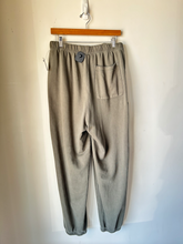 Load image into Gallery viewer, Skims Athletic Pants Size Medium
