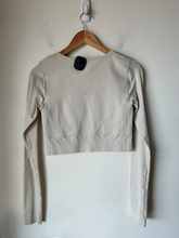 Load image into Gallery viewer, Lululemon Athletic Top Size Small
