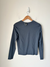Load image into Gallery viewer, Lululemon Athletic Top Extra Extra Small
