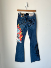 Load image into Gallery viewer, Ed Hardy Denim Size 3/4 (27)

