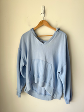Load image into Gallery viewer, American Eagle Sweatshirt Size Large
