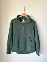 Load image into Gallery viewer, Lululemon Sweatshirt Size Extra Small
