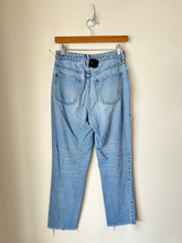 Load image into Gallery viewer, Pac Sun Denim Size 2 (26)
