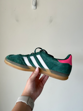 Load image into Gallery viewer, Adidas Casual Shoes Womens 8.5
