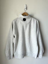 Load image into Gallery viewer, Zoozatz Sweatshirt Size Large
