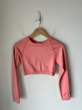 Load image into Gallery viewer, Gym Shark Athletic Top Size Medium
