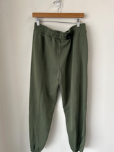 Load image into Gallery viewer, Puma Athletic Pants Size Large
